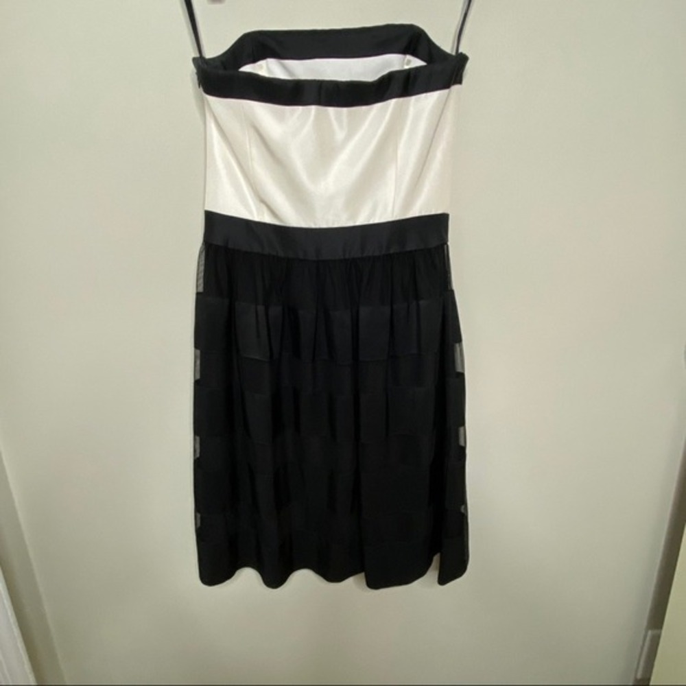White House Black Market Strapless Silk Cocktail Dress Black Ivory Size 0‎ - Picture 6 of 8